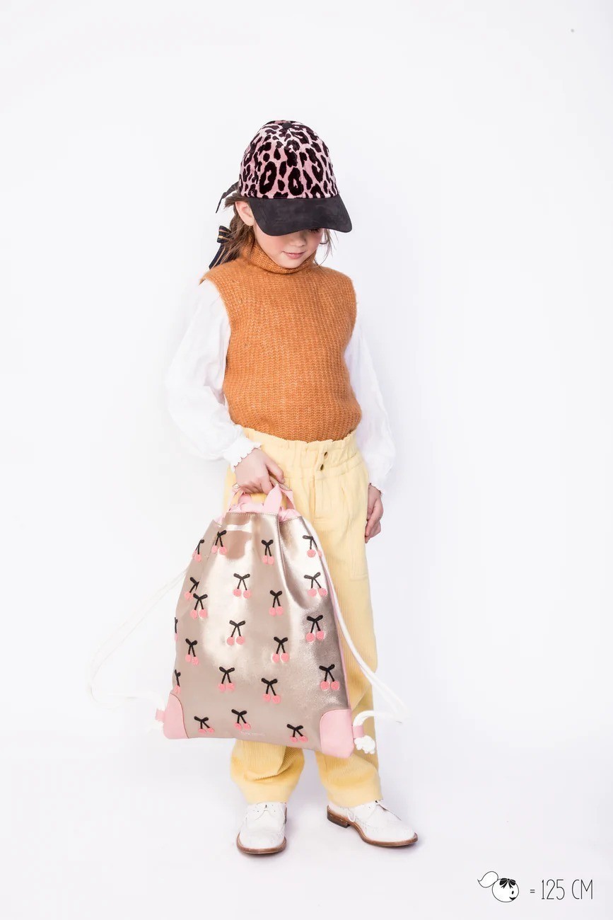 Ci021127-2_1300x1300