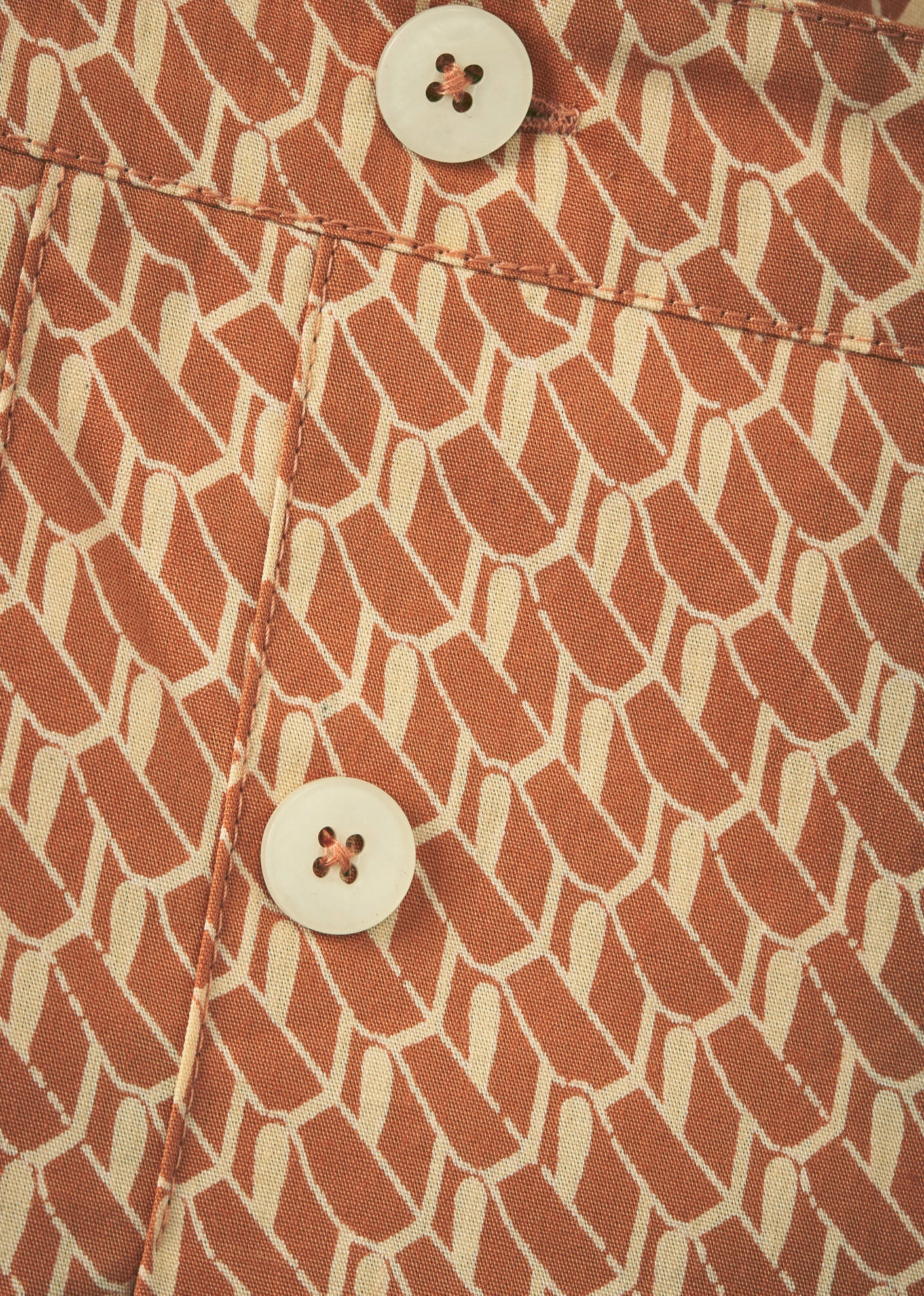 BAMBOO-SHIRT-COTTON-POPLIN-APRICOT-GEO-PRINT-2 (1) (1)