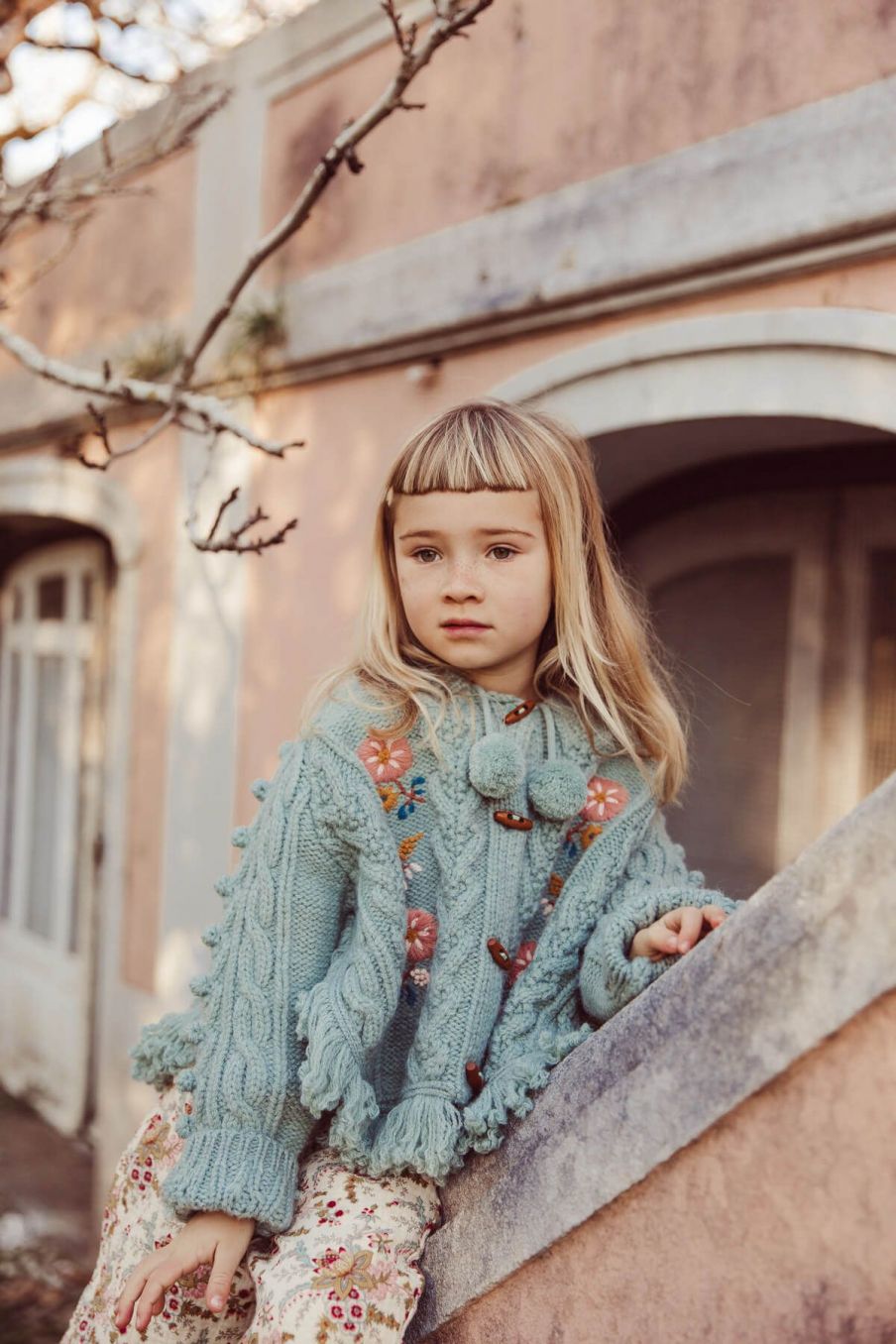 fille-cape-clara-sauge