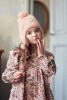 ! fille-bonnet-isoline-blush!